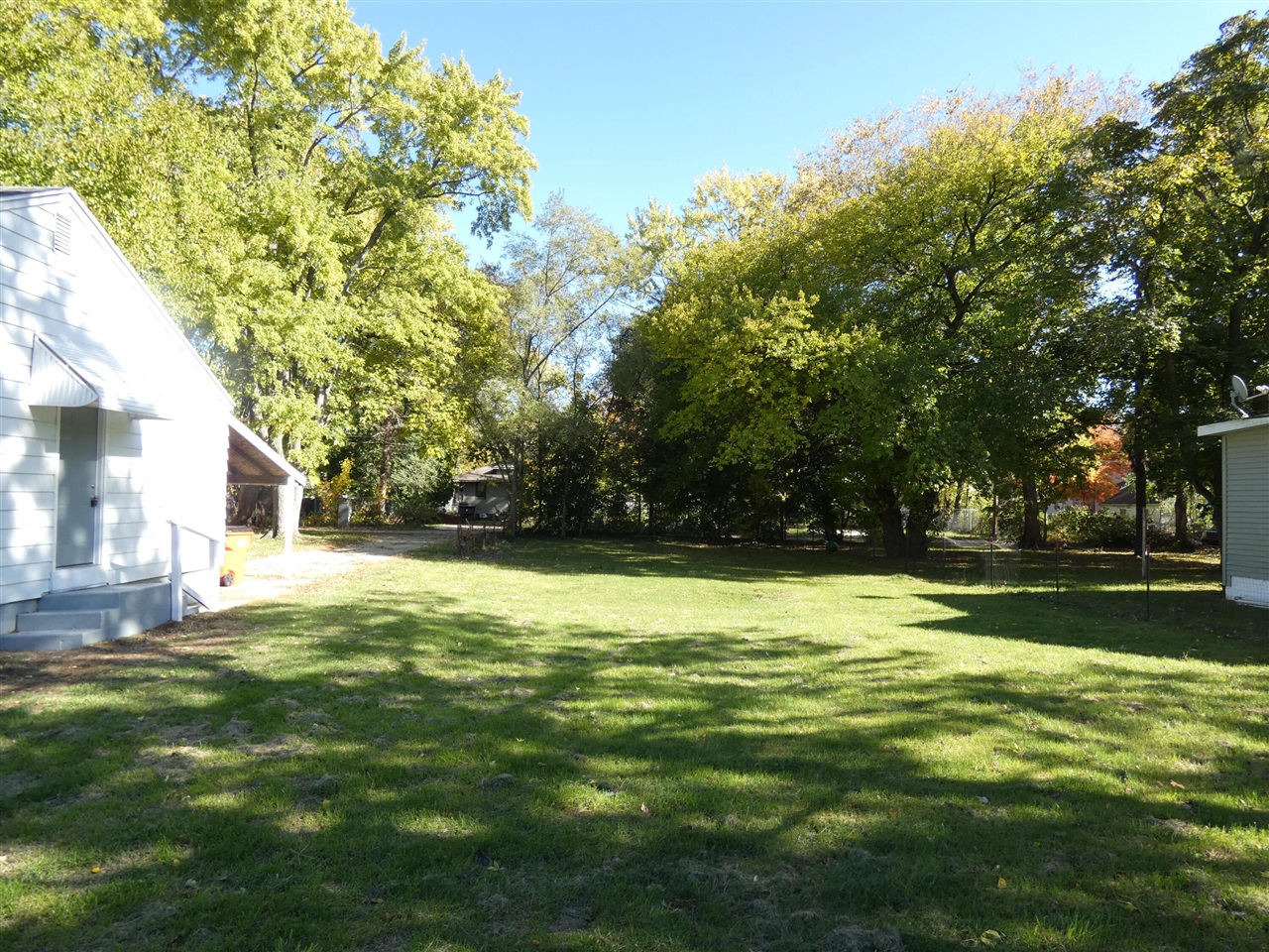 Homes for sale in Benton Harbor, MI | 1027 Superior St, Benton Harbor, MI 49022 | MLS# 70502175