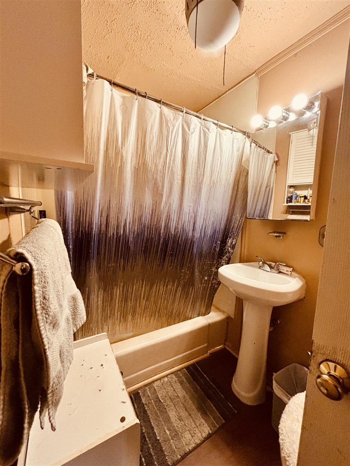 Homes for sale in Benton Harbor, MI | 1079 Hurd Ave, Benton Harbor, MI 49022 | MLS# 70502185