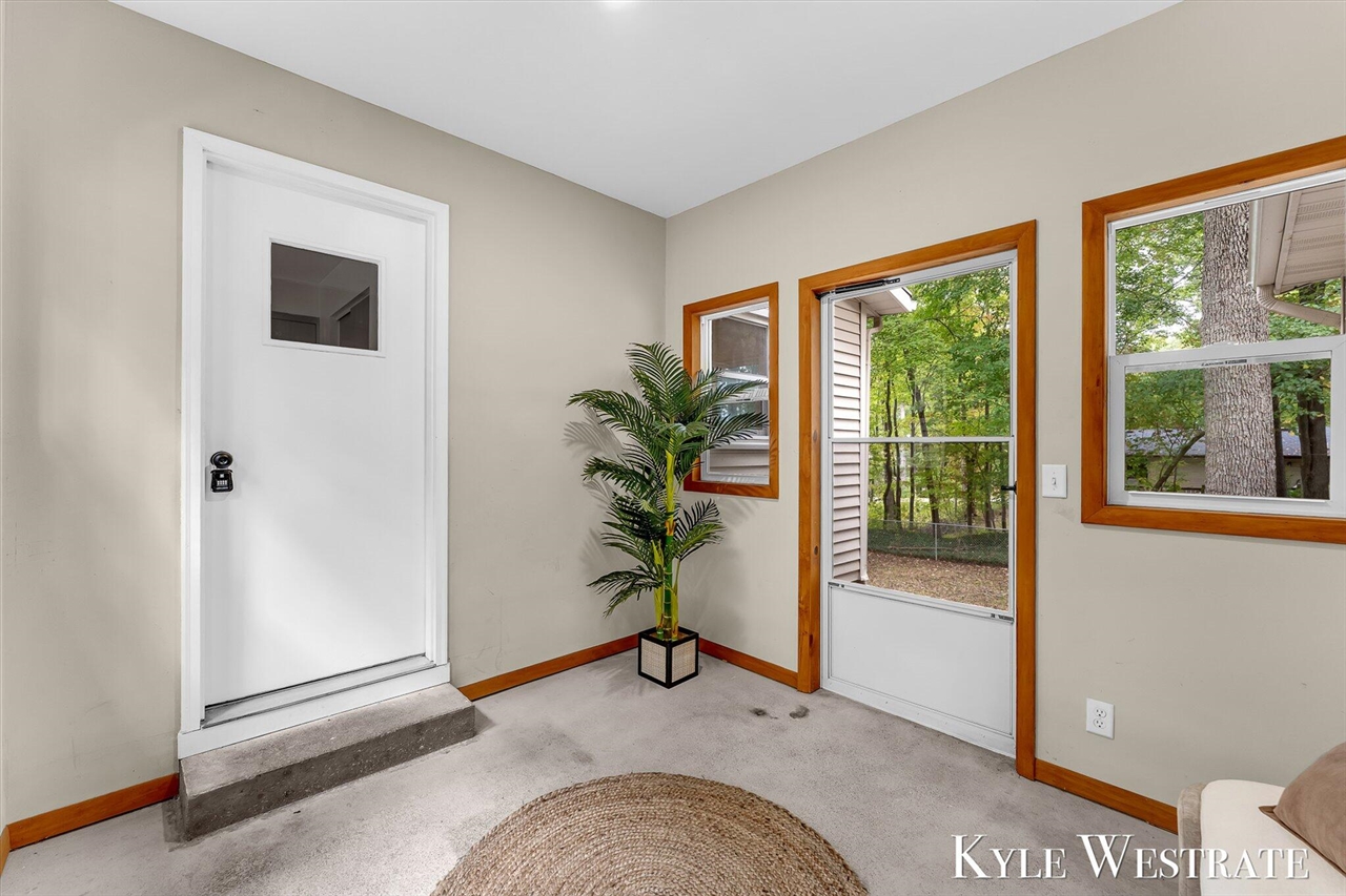 Homes for sale in Rockford, MI | 8446 Brower Ave, Rockford, MI 49341 | MLS# 70502188