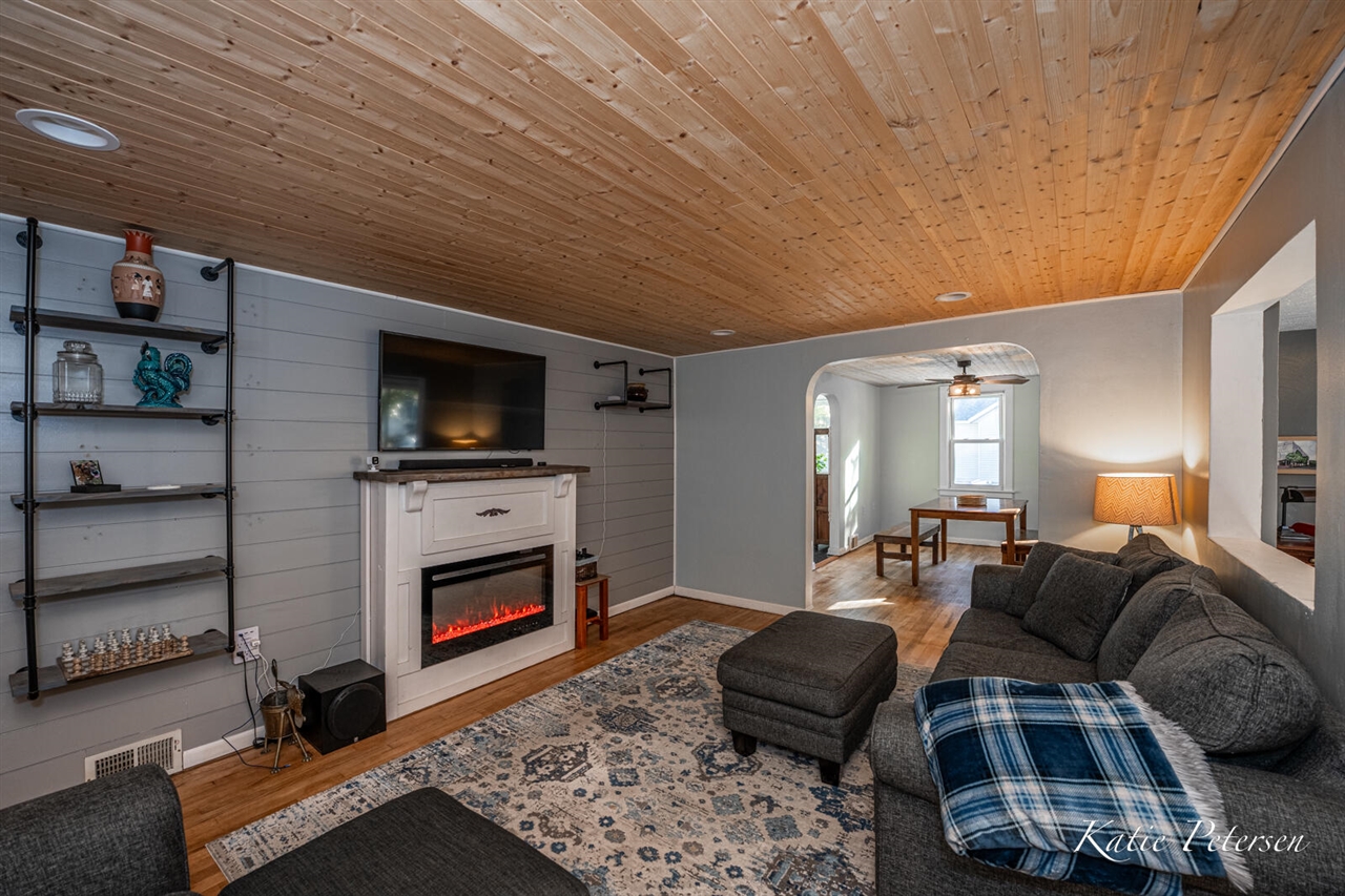 Homes for sale in Plainwell, MI | 150 W First Ave, Plainwell, MI 49080 | MLS# 70502242