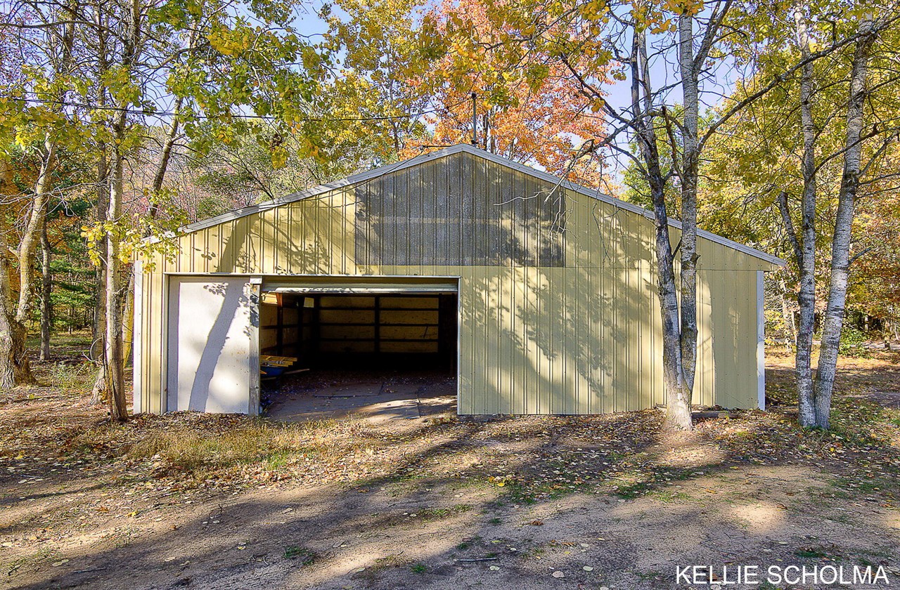 Homes for sale in Nunica, MI | 17665 136th Ave, Nunica, MI 49448 | MLS# 70502251