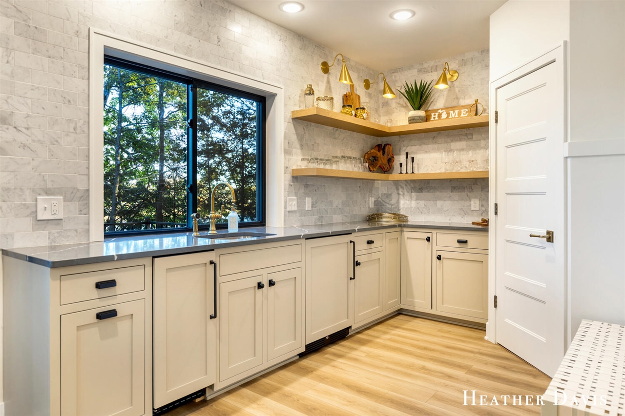 Homes for sale in West Olive, MI | 16976 Lake Ave, West Olive, MI 49460 | MLS# 70502288