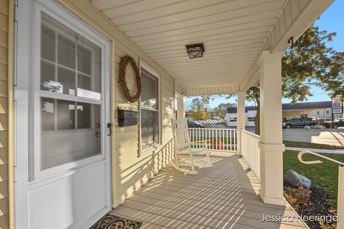 Homes for sale in Rockford, MI | 343 Lewis St, Rockford, MI 49341 | MLS# 70502289