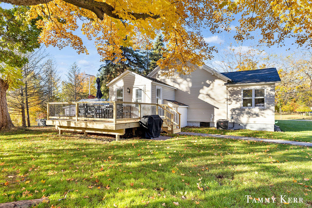 Homes for sale in Saugatuck, MI | 445 S Maple St, Saugatuck, MI 49453 | MLS# 70502327