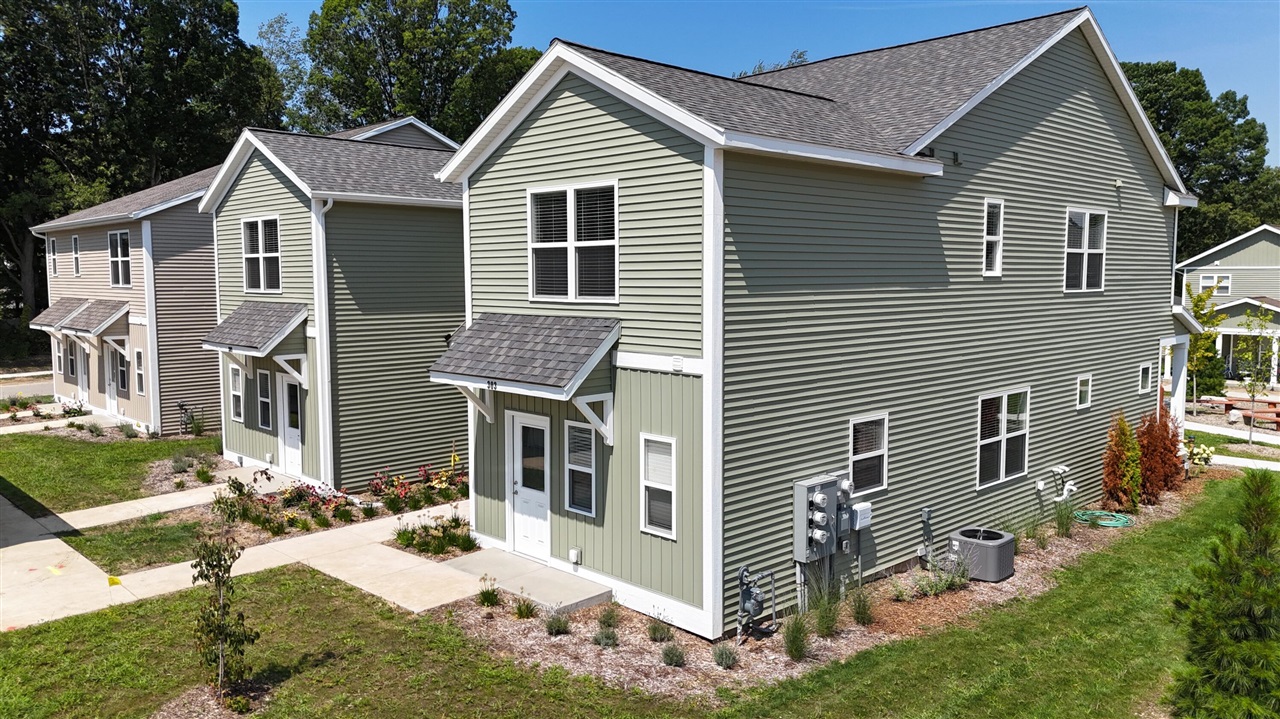 Homes for sale in Holland, MI | 301 Vista Green Dr, Holland, MI 49423 | MLS# 70502331