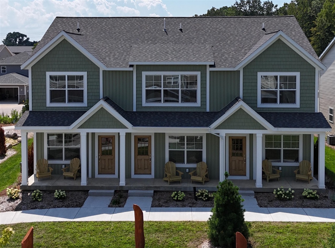 Homes for sale in Holland, MI | 317 Vista Green Dr, Holland, MI 49423 | MLS# 70502336