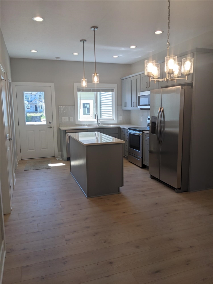 Homes for sale in Holland, MI | 317 Vista Green Dr, Holland, MI 49423 | MLS# 70502336