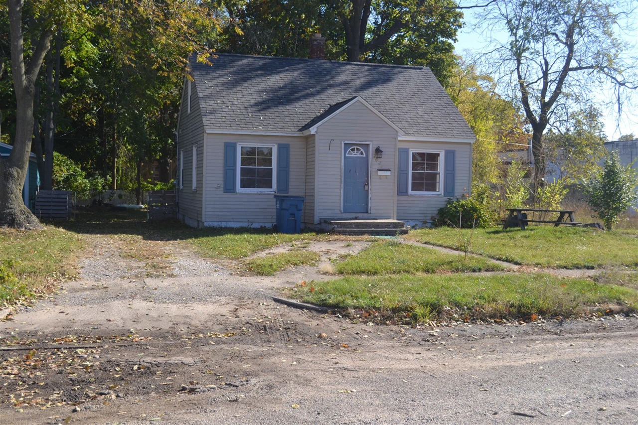 Homes for sale in Muskegon Heights, MI | 2626 Leahy St, Muskegon Heights, MI 49444 | MLS# 70502357