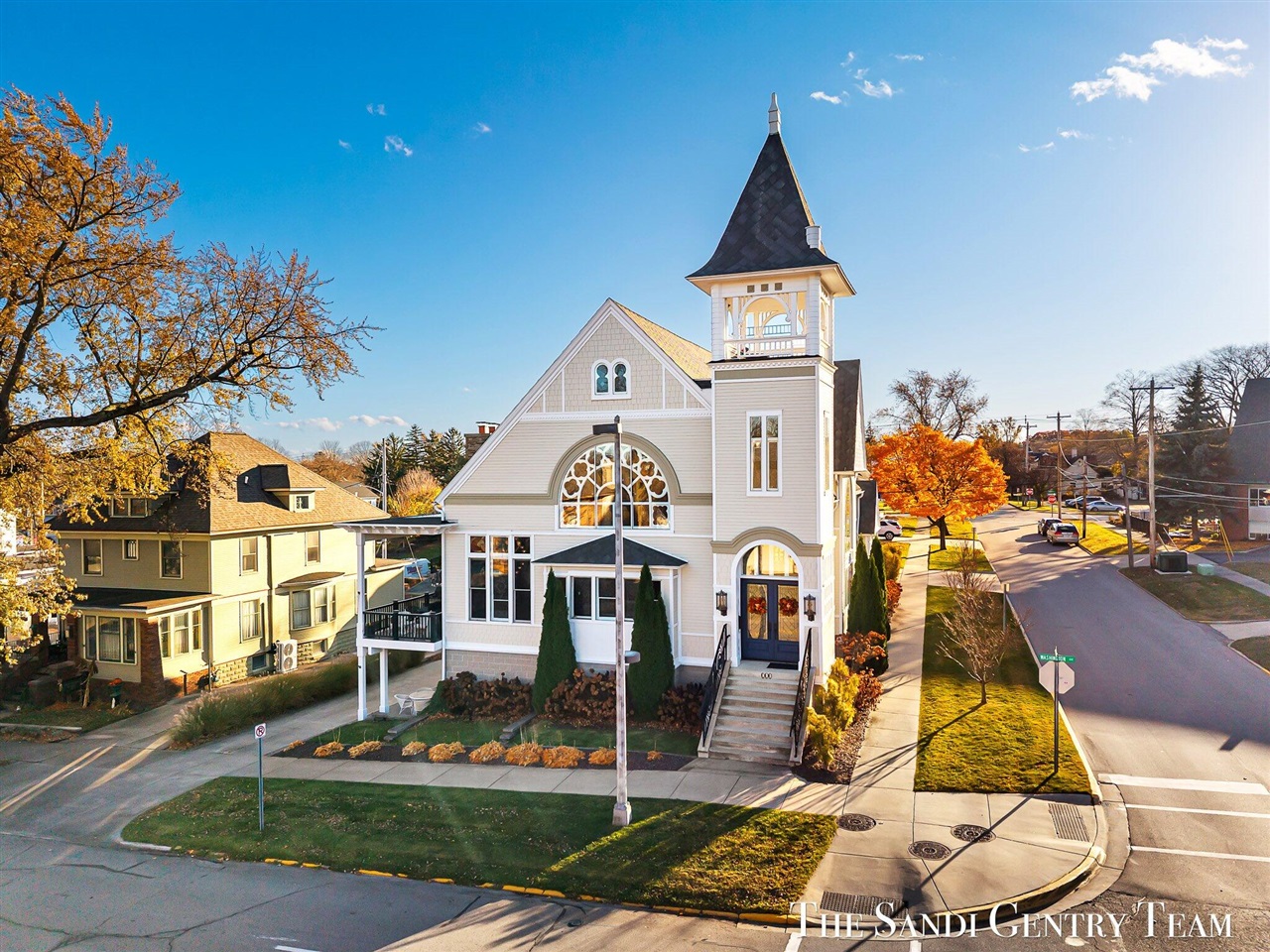 Homes for sale in Grand Haven, MI | 600 Washington Ave, Grand Haven, MI 49417 | MLS# 70502379