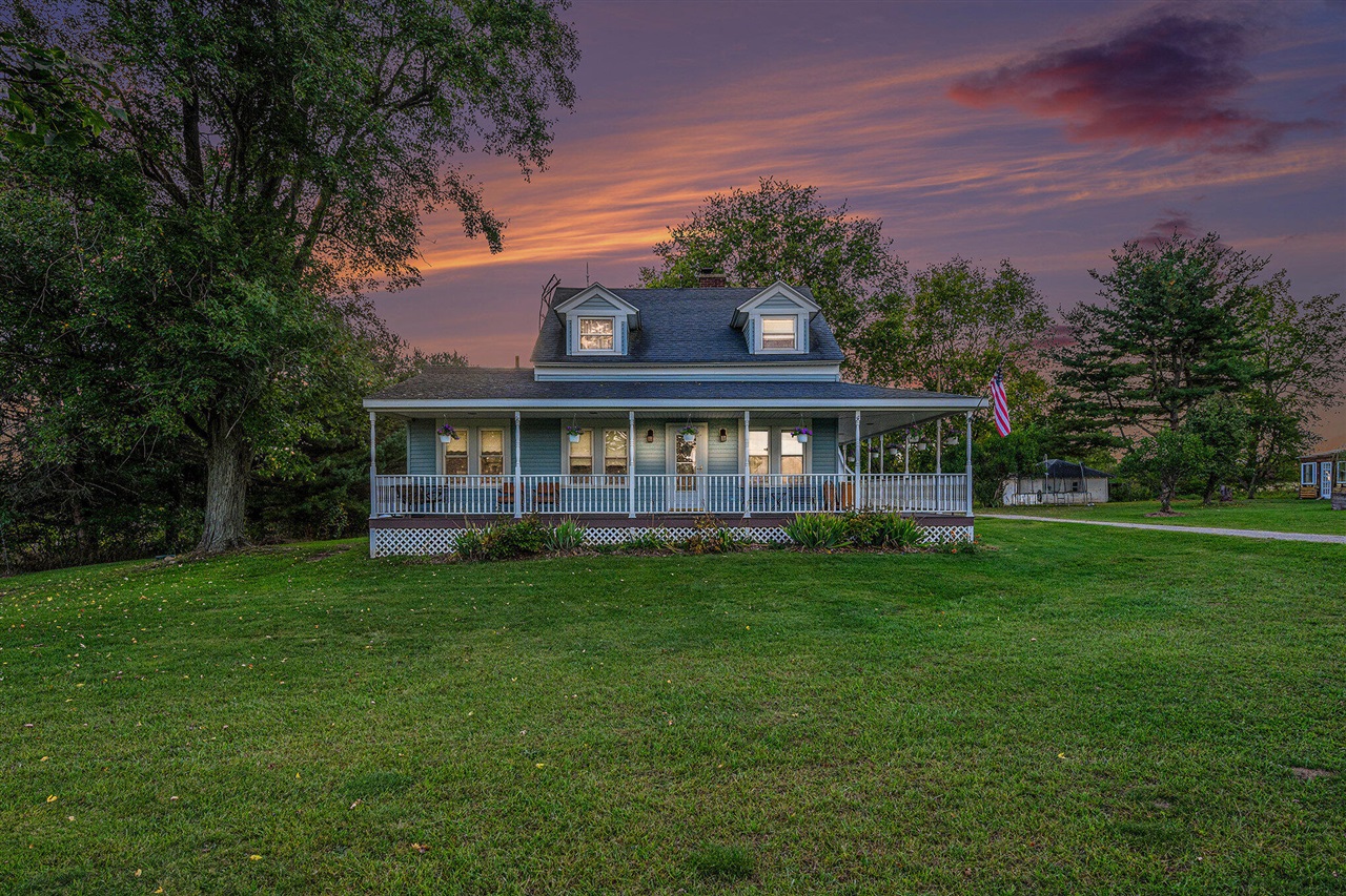 Homes for sale in Paw Paw, MI | 38480 N M 40 Hwy, Paw Paw, MI 49079 | MLS# 70502385