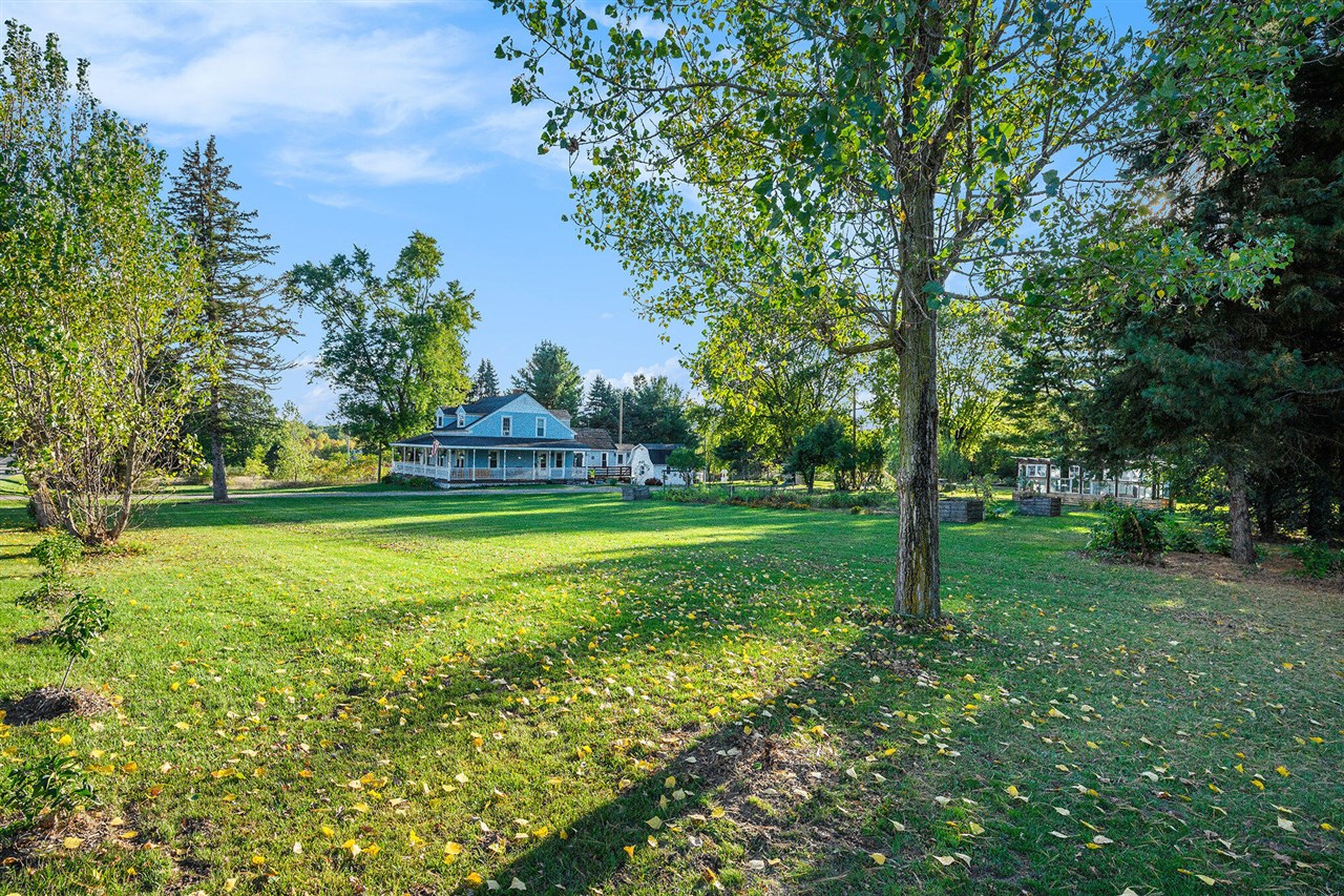 Homes for sale in Paw Paw, MI | 38480 N M 40 Hwy, Paw Paw, MI 49079 | MLS# 70502385