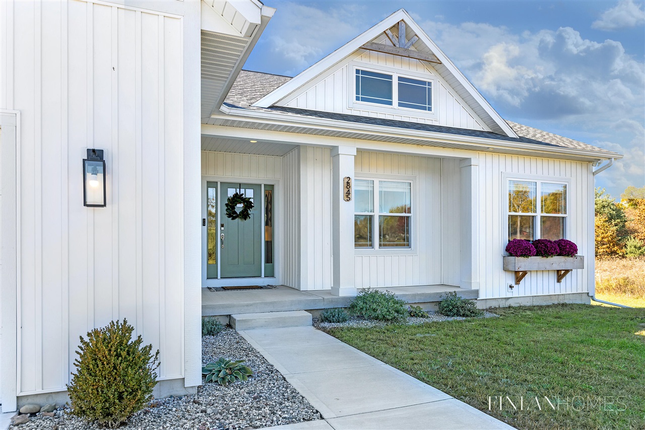 Homes for sale in Lowell, MI | 2845 Montcalm Ave, Lowell, MI 49331 | MLS# 70502430