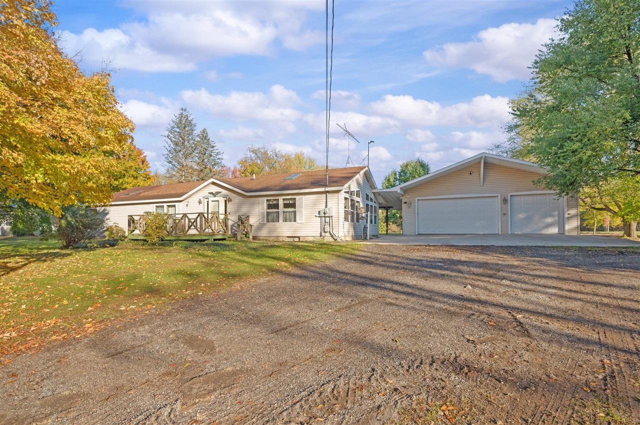 Homes for sale in Niles, MI | 2257 White St, Niles, MI 49120 | MLS# 70502534