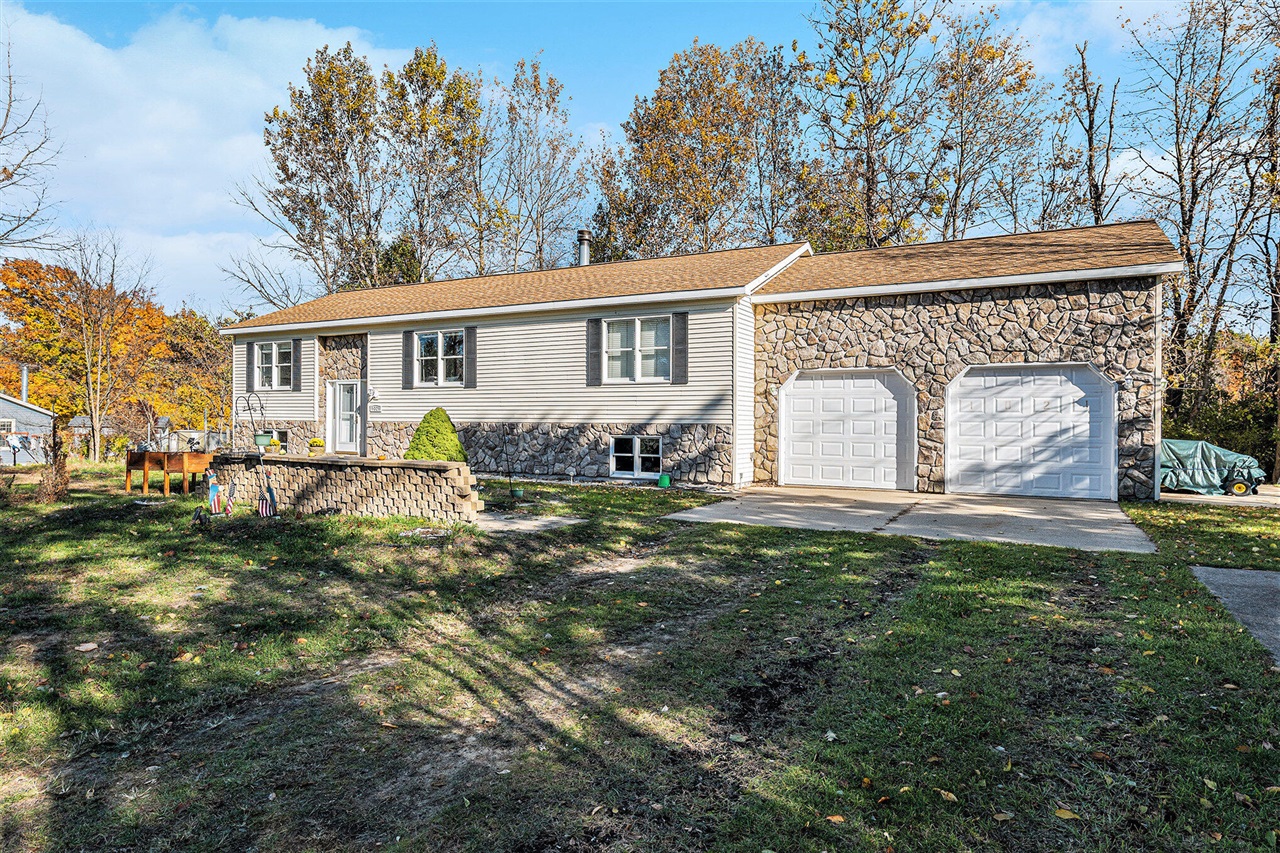 Homes for sale in South Haven, MI | 1021 Orchard Ave, South Haven, MI 49090 | MLS# 70502559