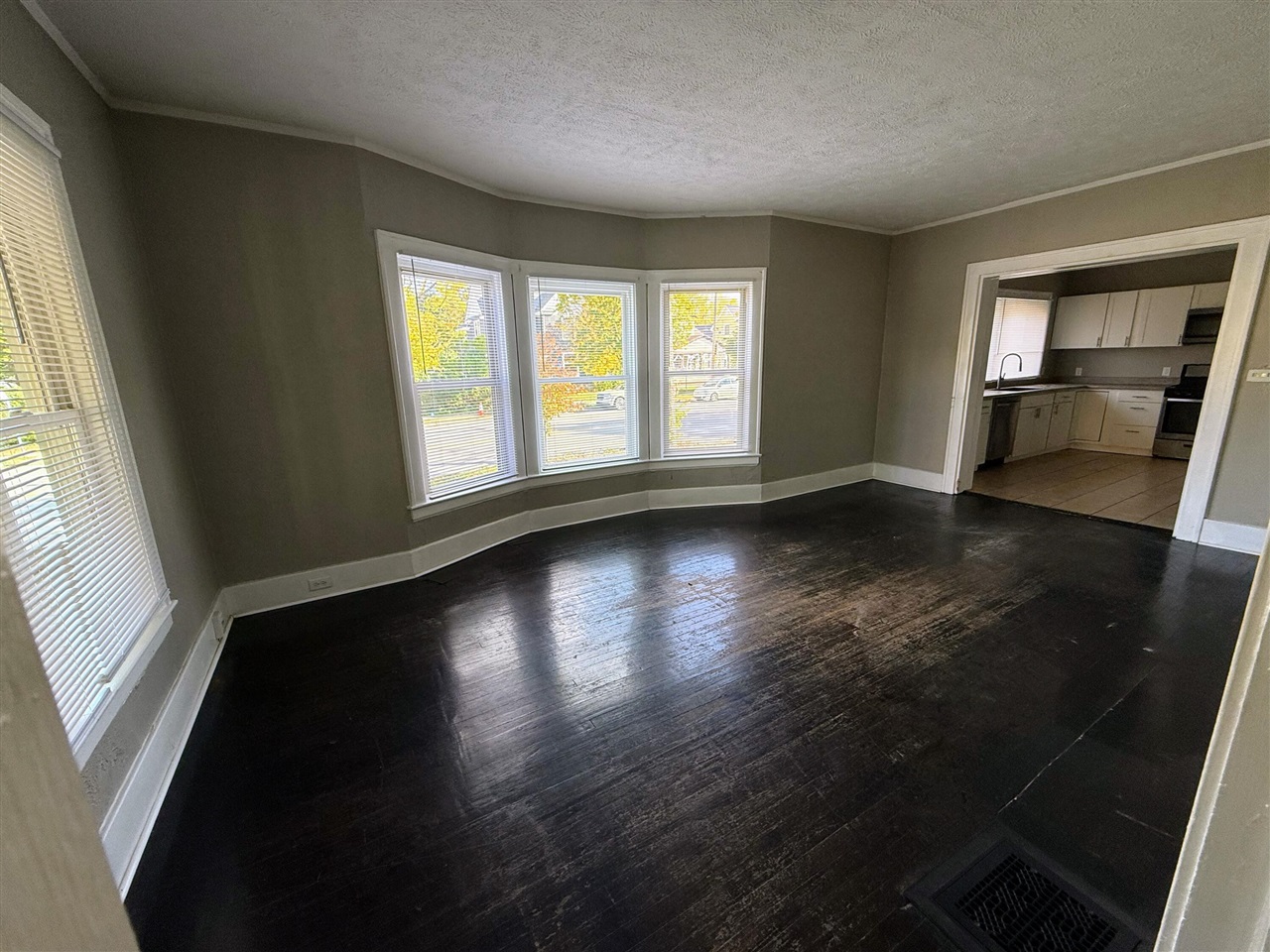 Homes for sale in Grand Rapids, MI | 758 Prince St, Grand Rapids, MI 49507 | MLS# 70502585