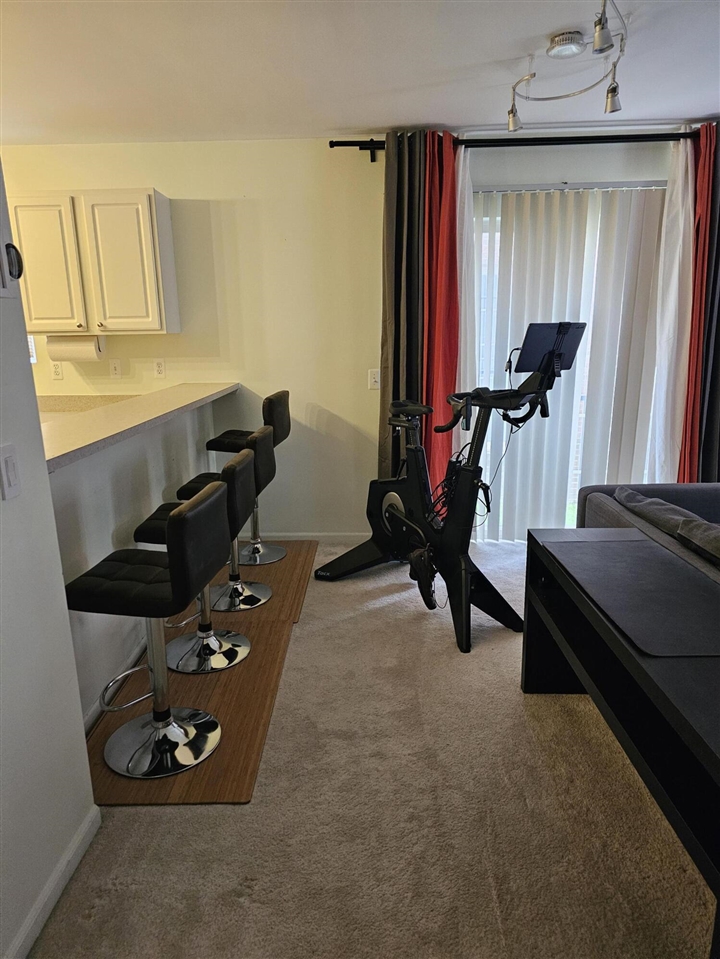 Homes for sale in Livonia, MI | 9073 Newport Way Way, Livonia, MI 48150 | MLS# 70502625