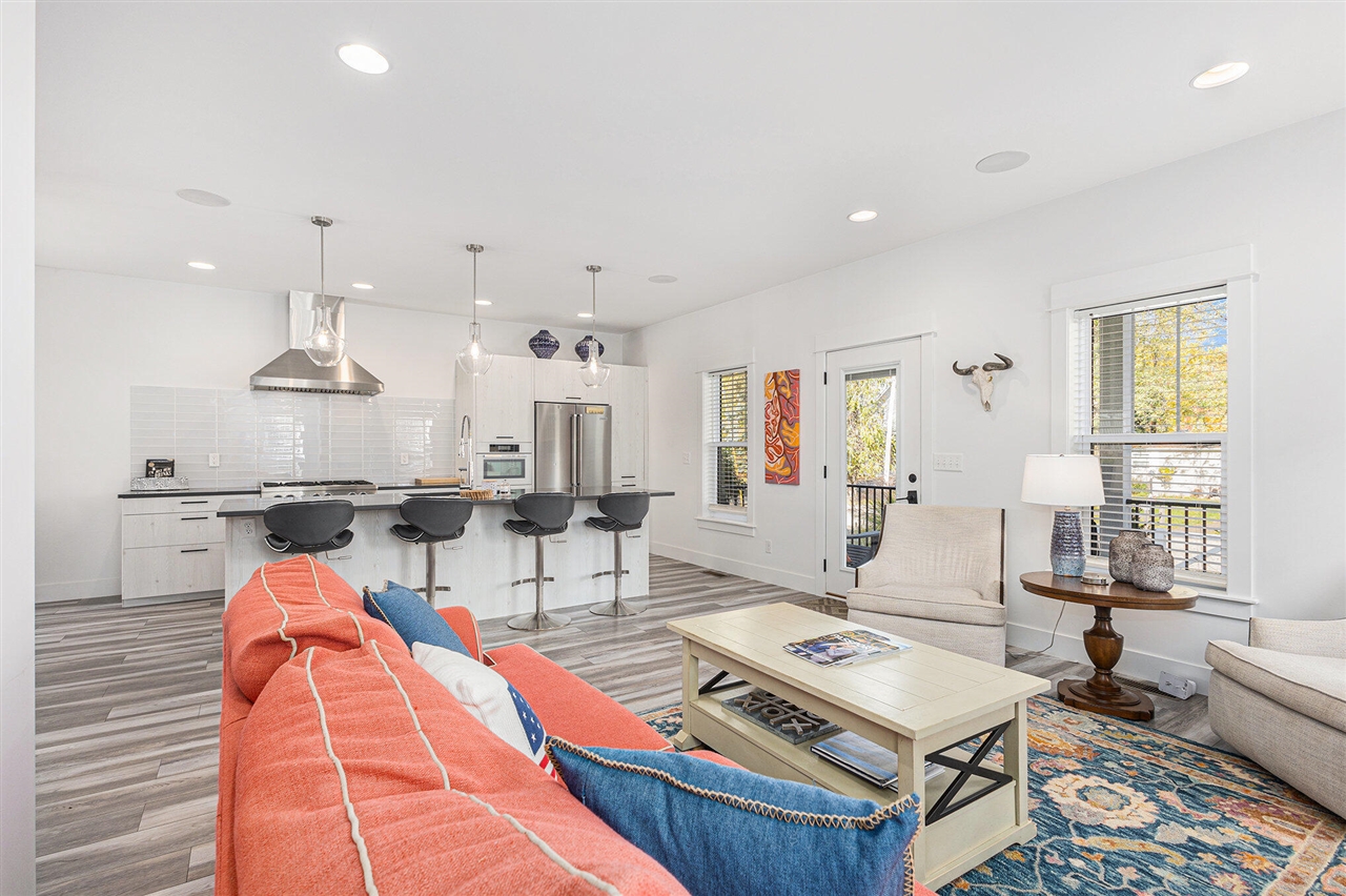 Homes for sale in Douglas, MI | 6910 3Rd St, Douglas, MI 49406 | MLS# 70502677