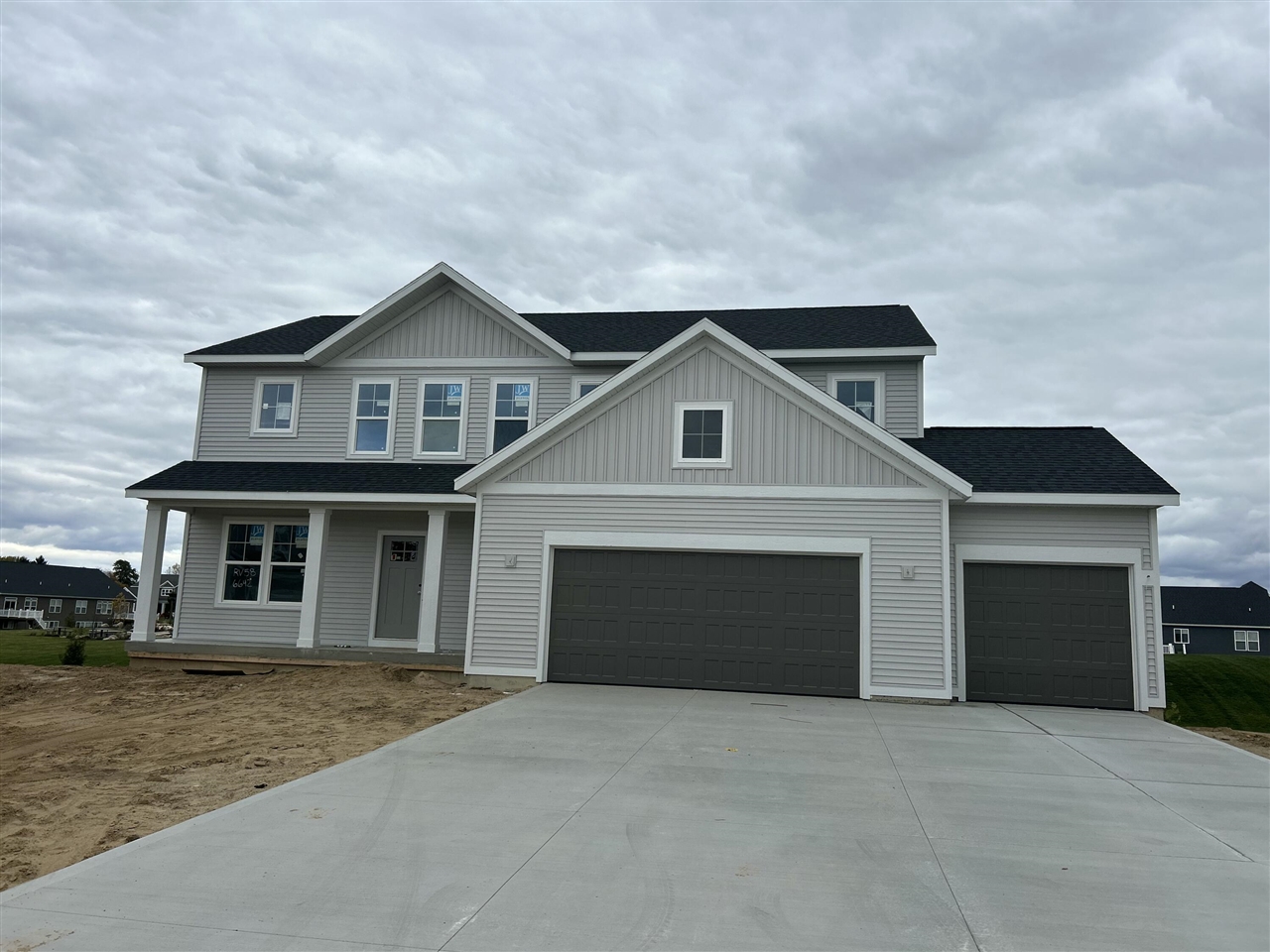 Homes for sale in Rockford, MI | 6642 Ravine Point Dr, Rockford, MI 49341 | MLS# 70502689