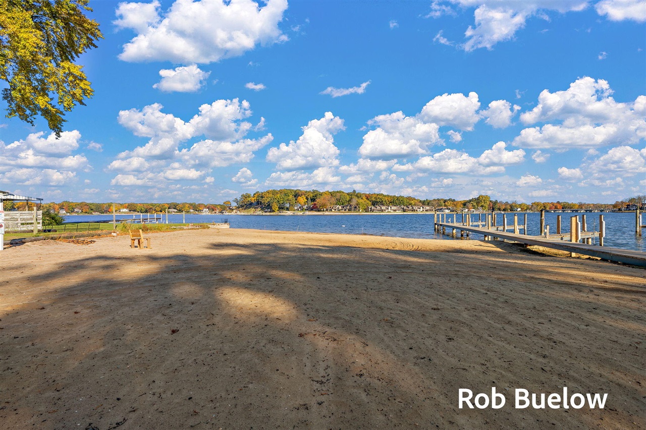 Homes for sale in Spring Lake, MI | 17321 Coles Park Rd, Spring Lake, MI 49456 | MLS# 70502698