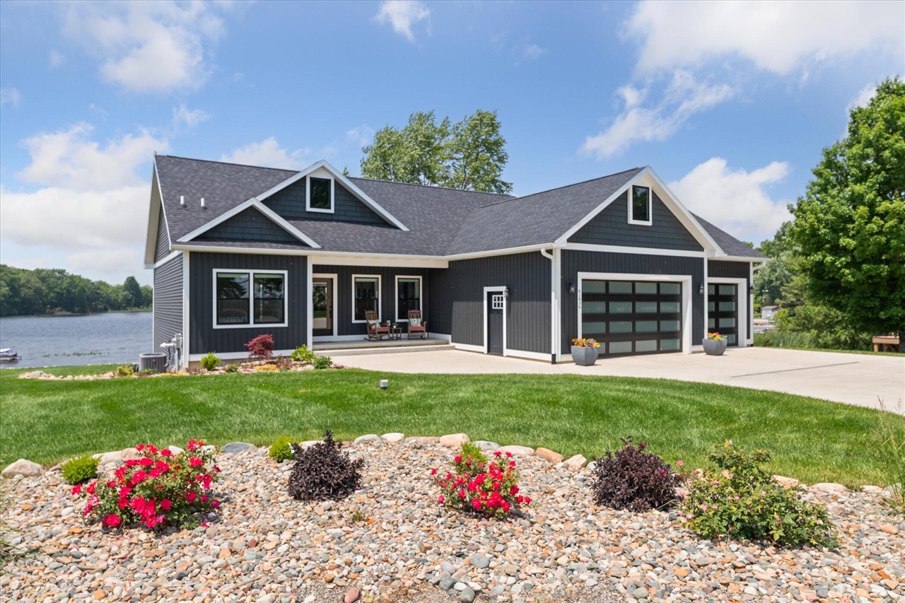 Homes for sale in Sturgis, MI | 61436 Crystal Beach Dr, Sturgis, MI 49091 | MLS# 70502815