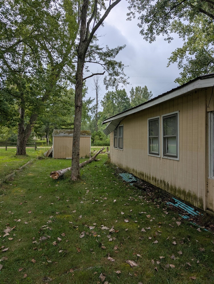 Homes for sale in Allegan, MI | 4233 Swan Lake Dr, Allegan, MI 49010 | MLS# 70502863