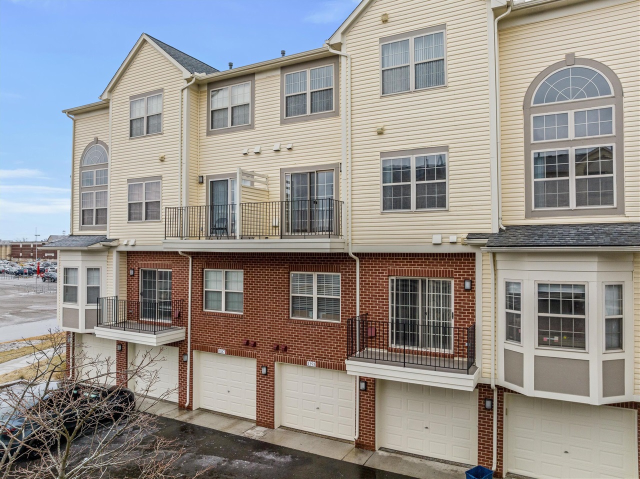 Homes for sale in Troy, MI | 1393 Raliegh Pl, Troy, MI 48084 | MLS# 70502887