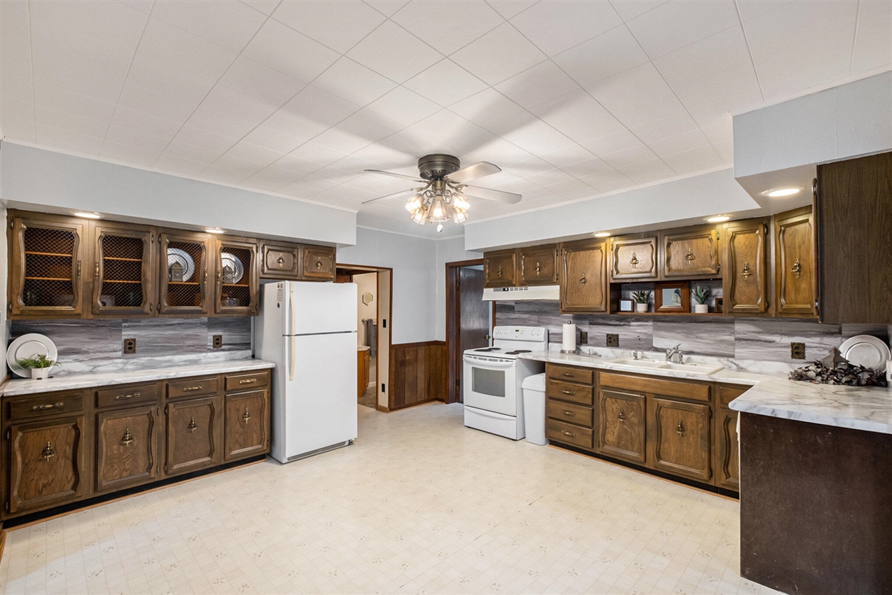 Homes for sale in Fremont, MI | 333 E Elm St, Fremont, MI 49412 | MLS# 70502952