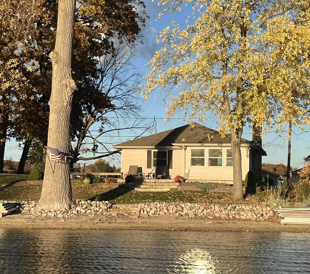 Homes for sale in Plainwell, MI | 10968 Boniface Point Dr, Plainwell, MI 49080 | MLS# 70502956