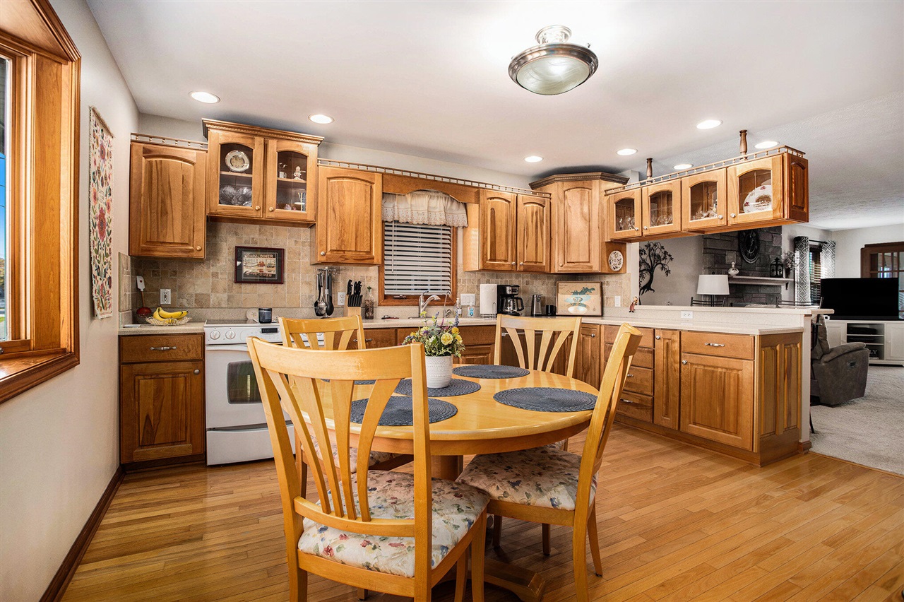 Homes for sale in Plainwell, MI | 10968 Boniface Point Dr, Plainwell, MI 49080 | MLS# 70502956