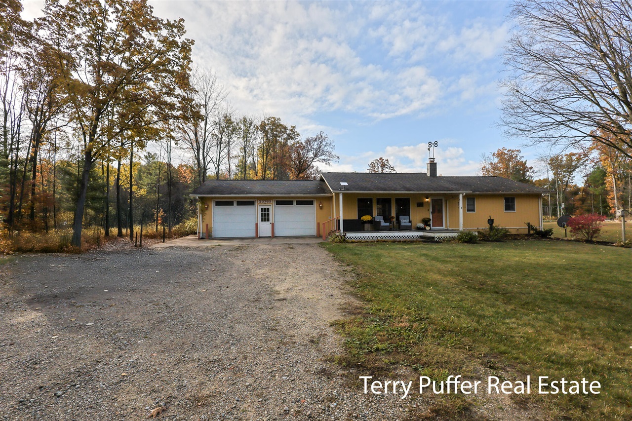 Homes for sale in Big Rapids, MI | 23763 11 Mile Rd, Big Rapids, MI 49307 | MLS# 70503124