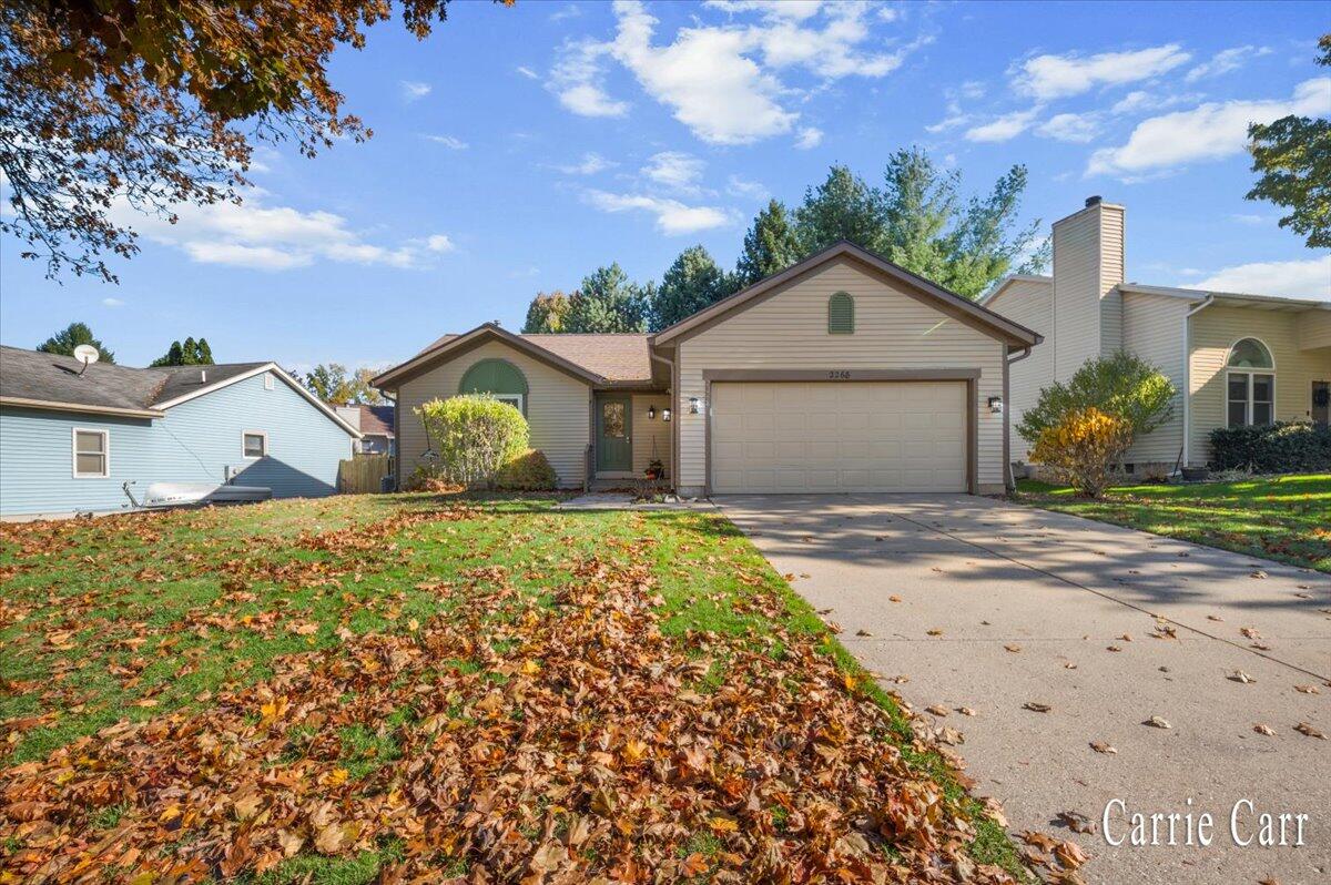 Homes for sale in Grand Rapids, MI | 2268 Thistledowne Dr, Grand Rapids, MI 49505 | MLS# 70503303