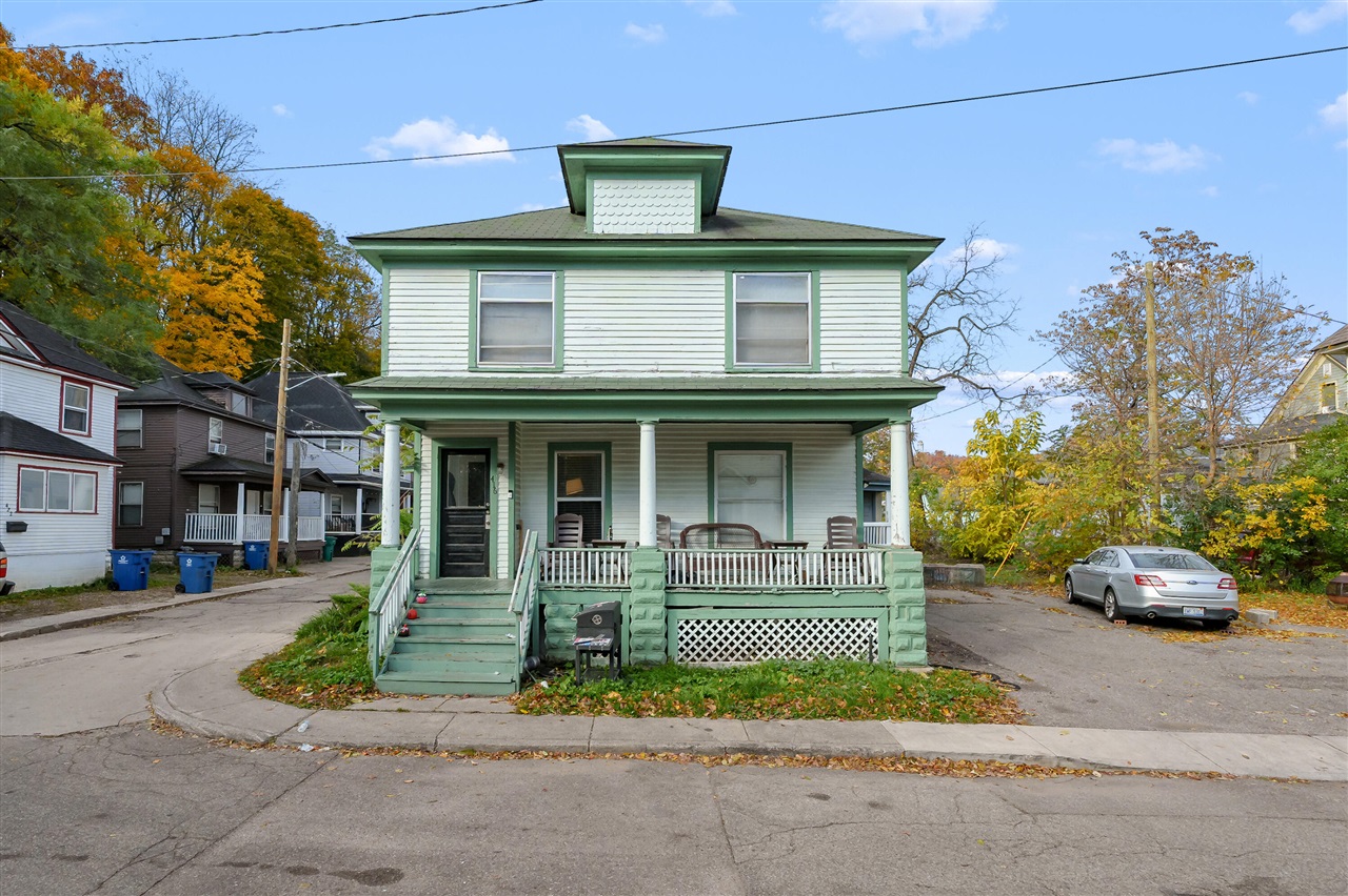 Homes for sale in Kalamazoo, MI | 416 Bellevue Pl, Kalamazoo, MI 49007 | MLS# 70503306