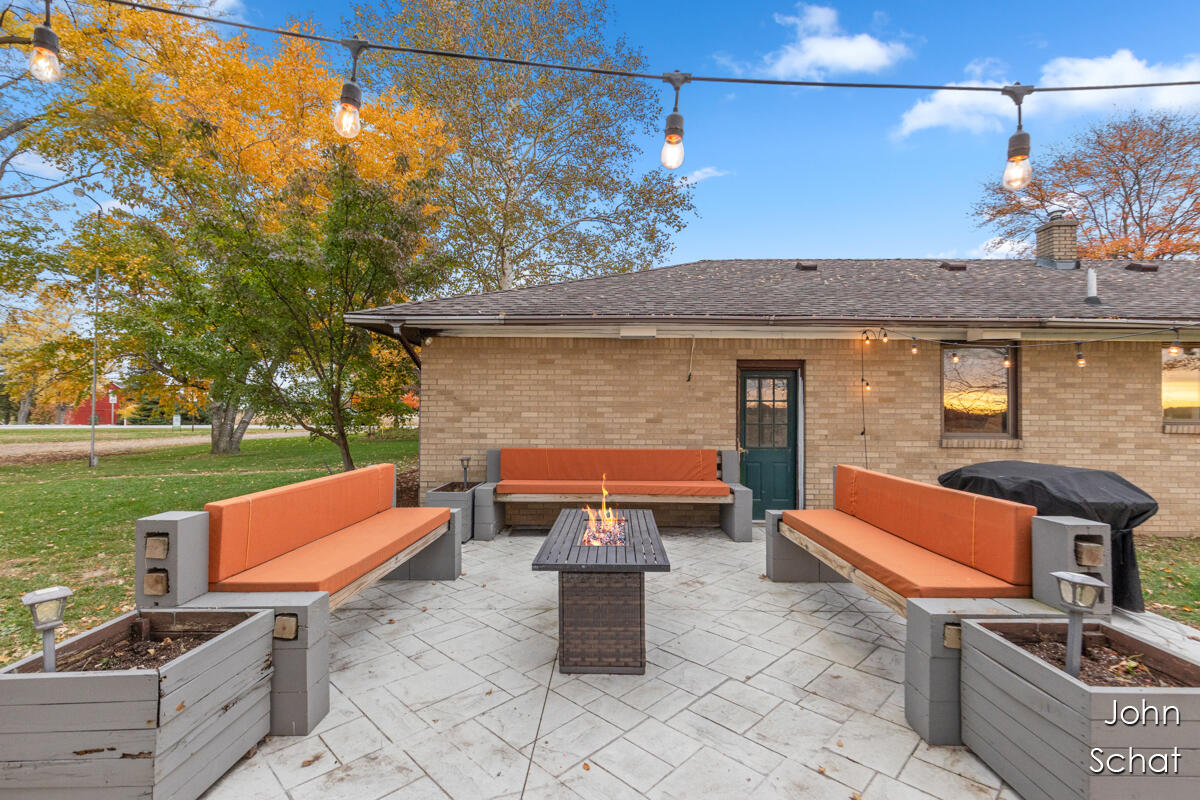 Homes for sale in Zeeland, MI | 4141 72nd Ave, Zeeland, MI 49464 | MLS# 70503319