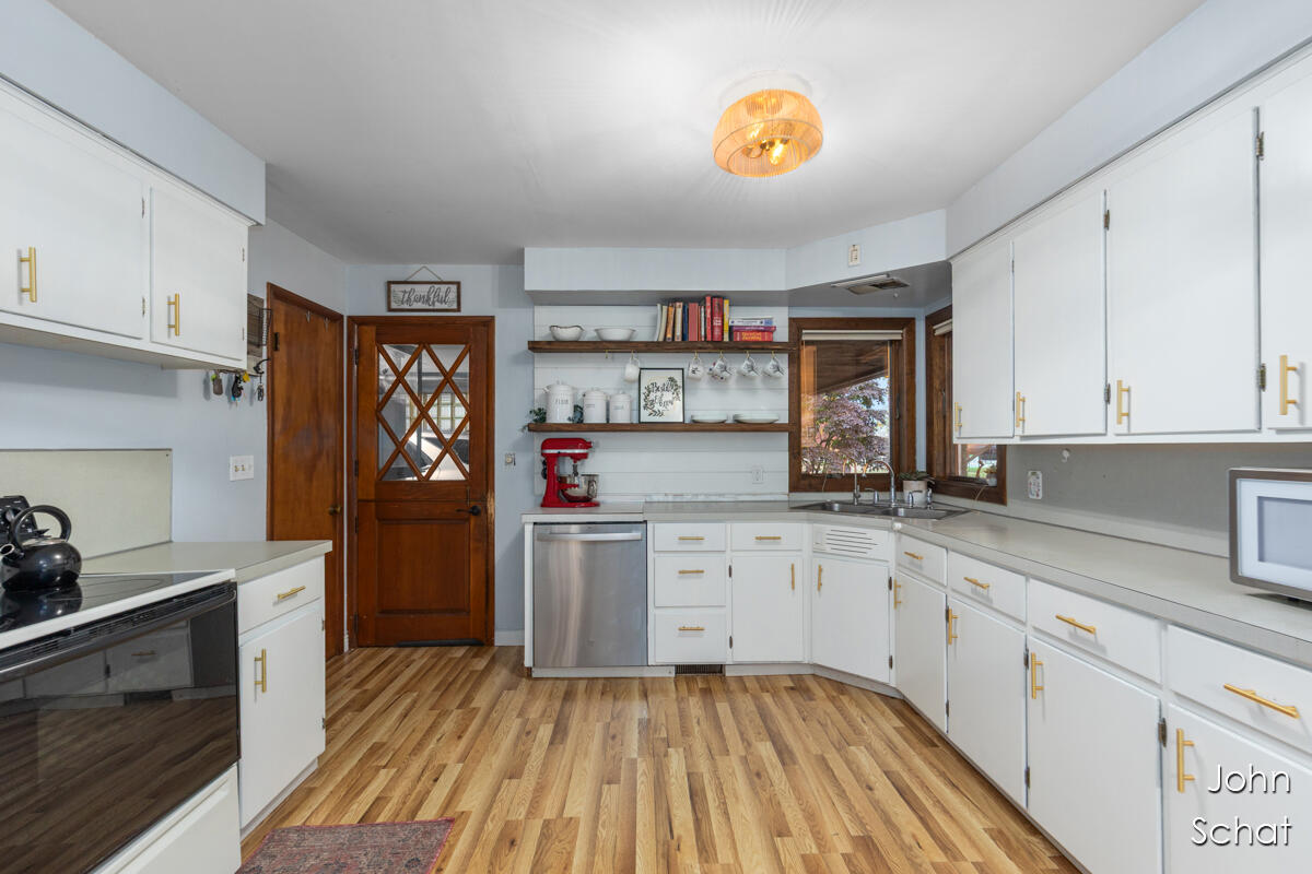 Homes for sale in Zeeland, MI | 4141 72Nd Ave, Zeeland, MI 49464 | MLS# 70503319