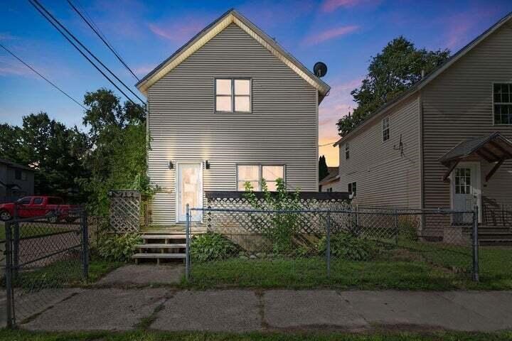 Homes for sale in Saint Joseph, MI | 912 Market St, Saint Joseph, MI 49085 | MLS# 70503331