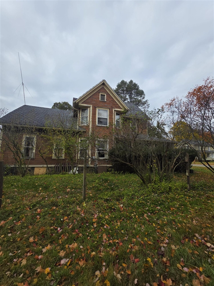 Homes for sale in Albion, MI | 113 W Walnut St, Albion, MI 49224 | MLS# 70503359