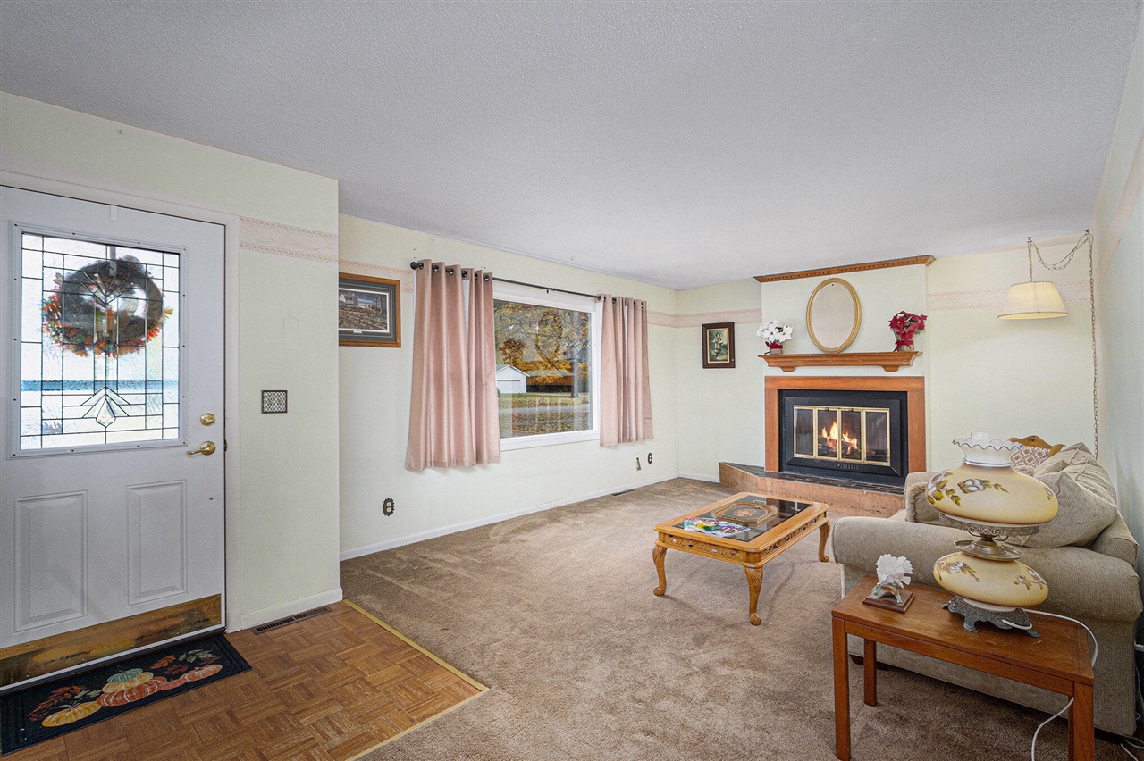 Homes for sale in Gobles, MI | 305 Orchard Cir, Gobles, MI 49055 | MLS# 70503395