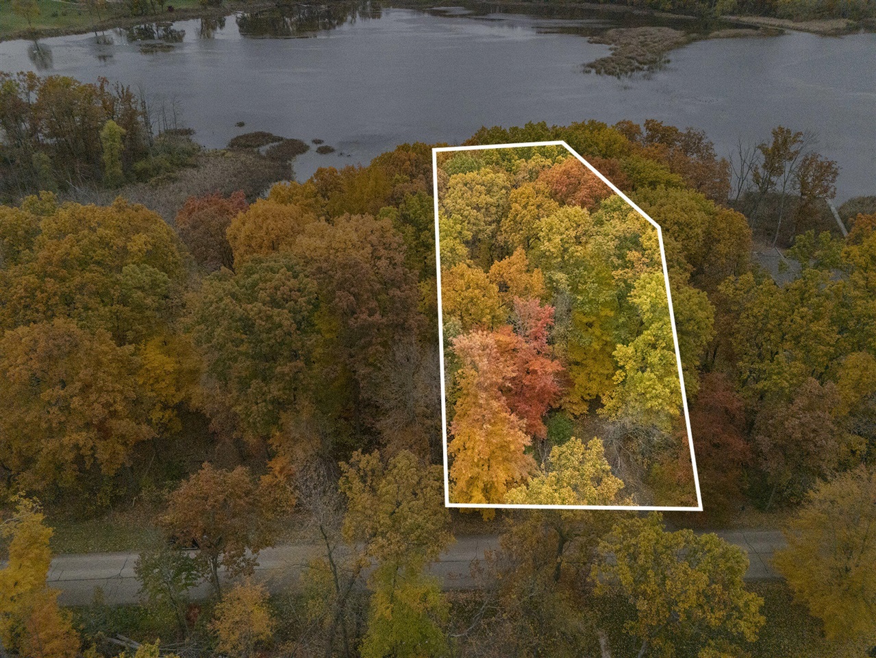 Homes for sale in Galesburg, MI | 14085 Peninsula Dr, Galesburg, MI 49053 | MLS# 70503623