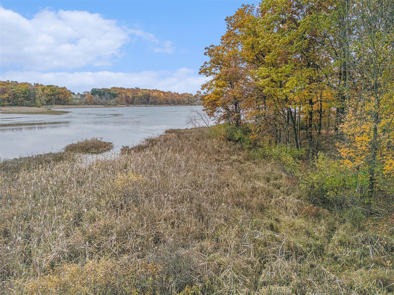 Homes for sale in Galesburg, MI | 14085 Peninsula Dr, Galesburg, MI 49053 | MLS# 70503623