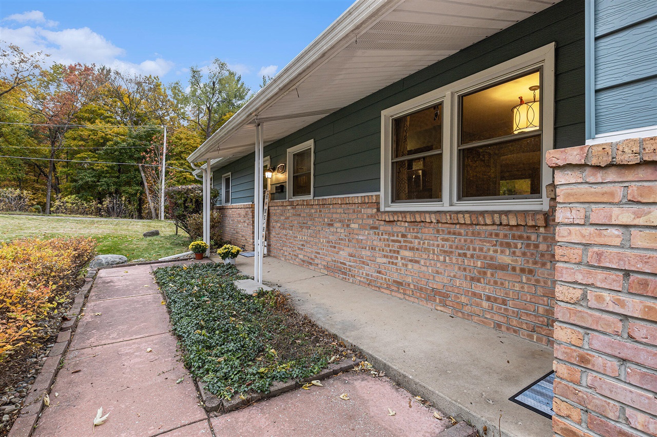 Homes for sale in Greenville, MI | 927 S Alexander St, Greenville, MI 48838 | MLS# 70503641