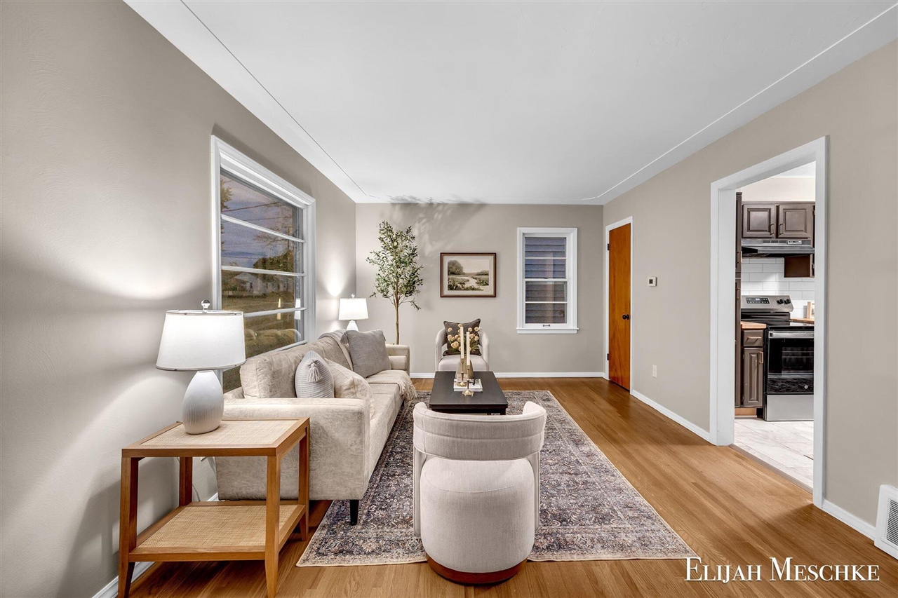 Homes for sale in Wyoming, MI | 3241 Birchwood Ave, Wyoming, MI 49548 | MLS# 70503735