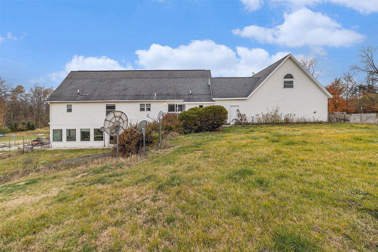 Homes for sale in Scottville, MI | 3434 N Amber Rd, Scottville, MI 49454 | MLS# 70503777