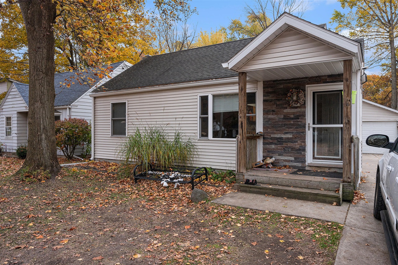 Homes for sale in Kalamazoo, MI | 5418 Keyes Dr, Kalamazoo, MI 49004 | MLS# 70503884