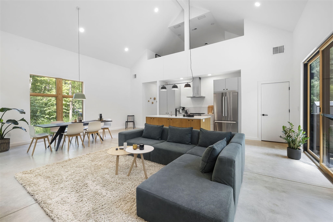 Homes for sale in Sawyer, MI | 6832 Holloway Dr, Sawyer, MI 49125 | MLS# 70503965