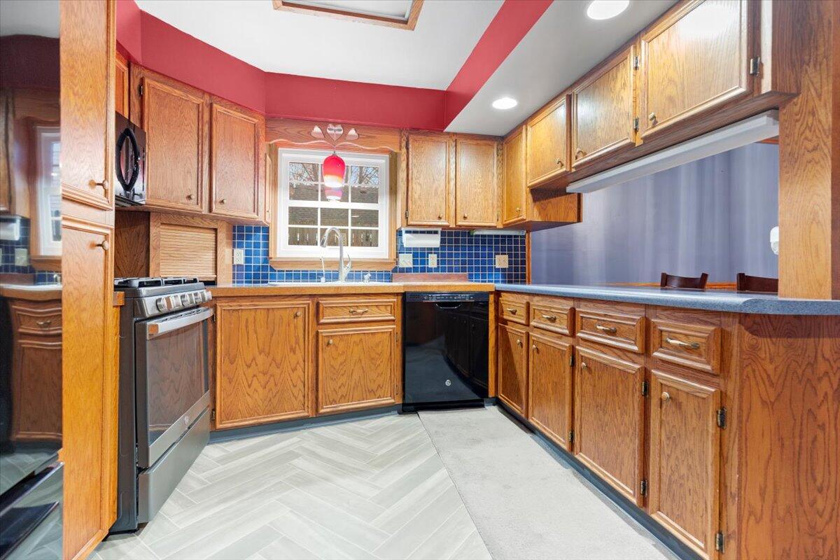 Homes for sale in Newaygo, MI | 202 S Clay St, Newaygo, MI 49337 | MLS# 70503975