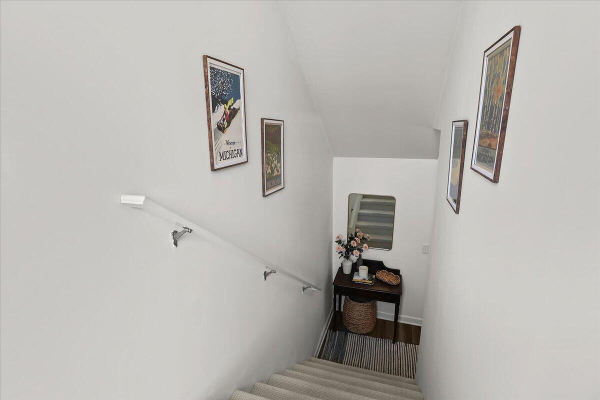 Homes for sale in Royal Oak, MI | 1220 Diamond Ct #E, Royal Oak, MI 48067 | MLS# 70504001