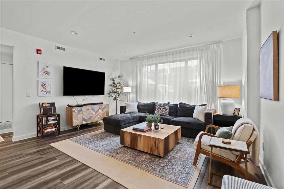 Homes for sale in Royal Oak, MI | 1220 Diamond Ct #E, Royal Oak, MI 48067 | MLS# 70504001