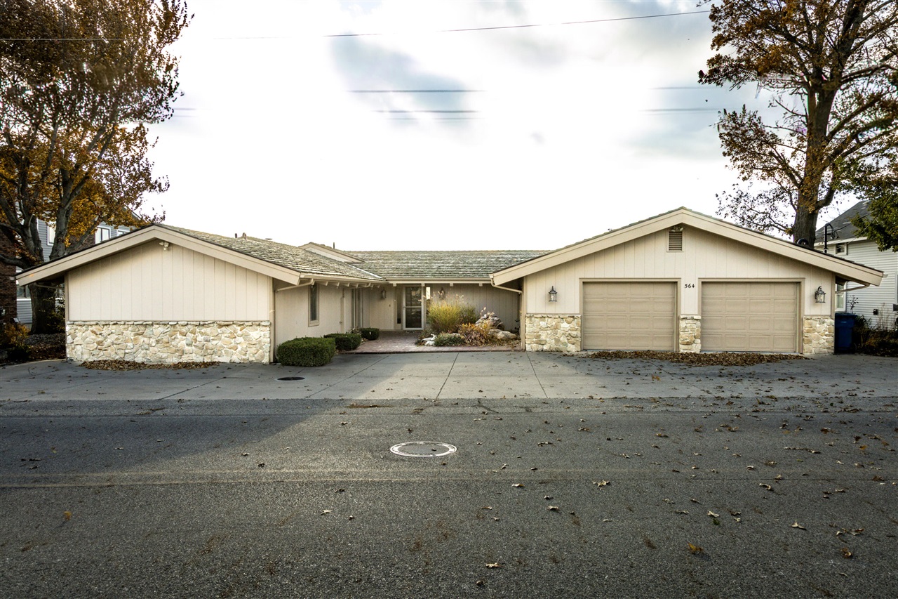 Homes for sale in Coldwater, MI | 564 Lake Dr, Coldwater, MI 49036 | MLS# 70504141