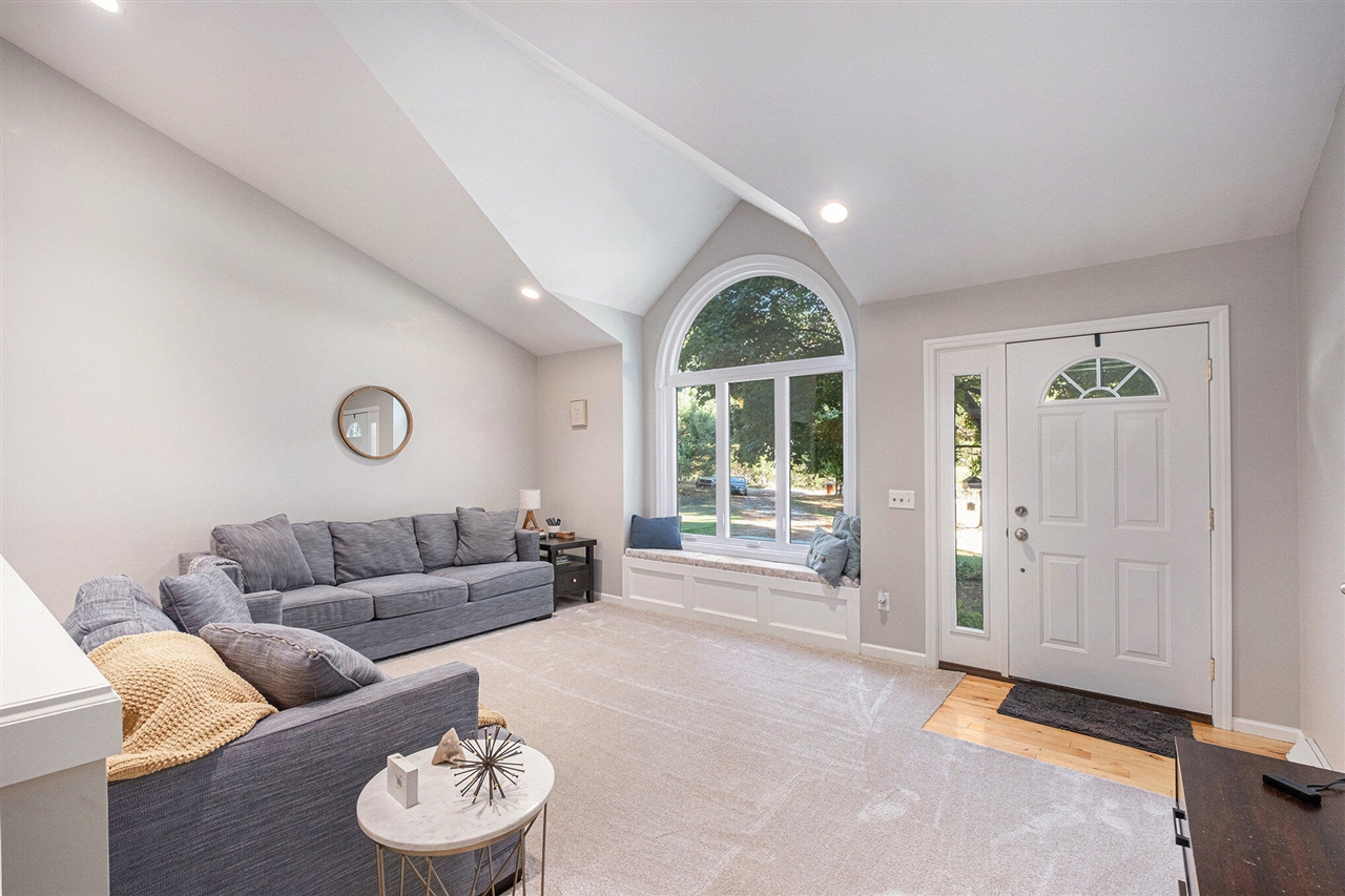 Homes for sale in Rockford, MI | 8111 Tanager Ln, Rockford, MI 49341 | MLS# 70504200