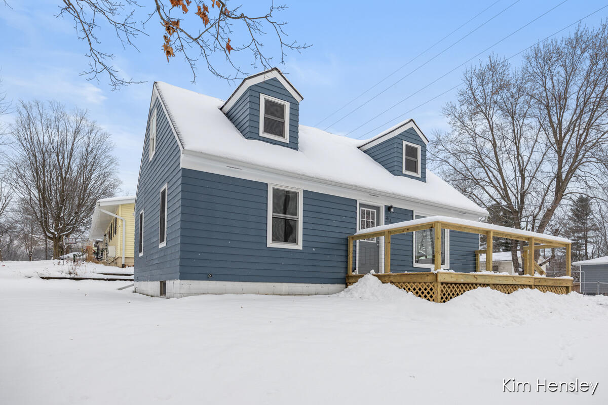 Homes for sale in Rockford, MI | 273 Summit Ave, Rockford, MI 49341 | MLS# 70504306